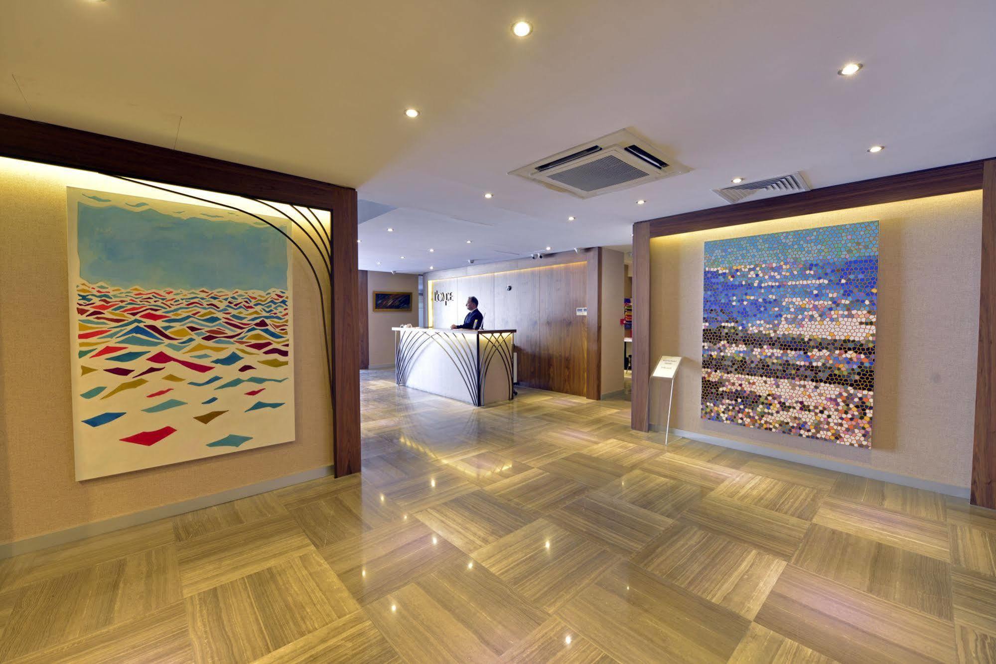 Upsuites Hotel Istambul Exterior foto