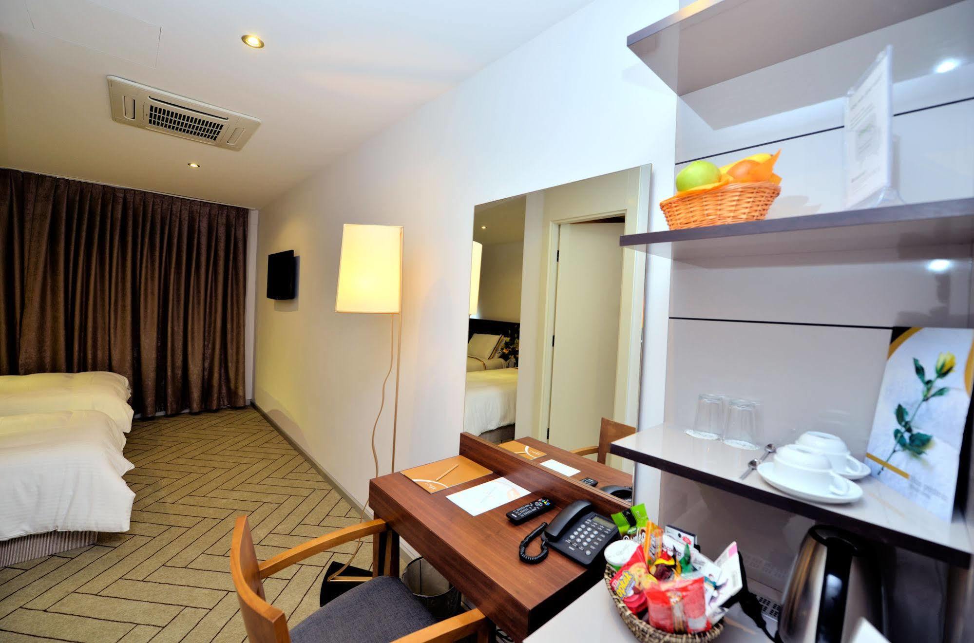 Upsuites Hotel Istambul Exterior foto